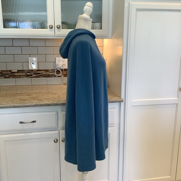 Cashmere Blue Hooded Cape Poncho Sweater MAG by Magaschoni - Picture 4 of 11